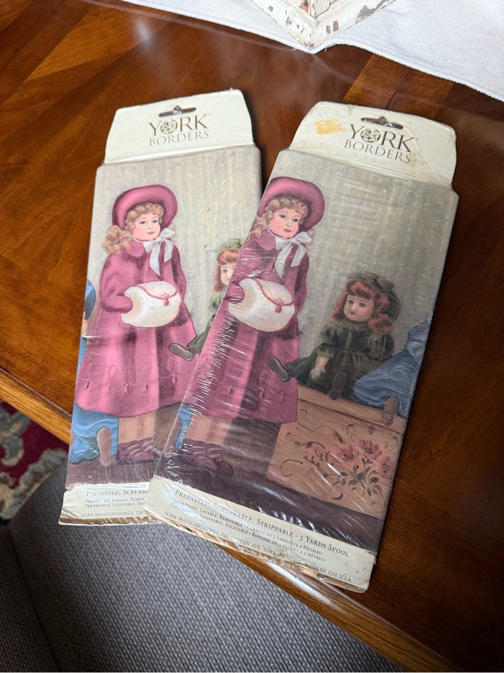 2 Vintage Victorian Dolls York Wallpaper Borders